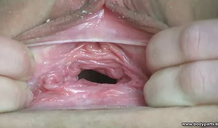 Squirting e cums più e più film completi italiani porno gratis volte su un grosso cazzo