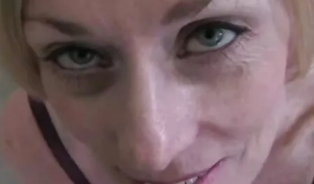 Koyuki Ono video porno completi crea la magia con la sua figa morbida e mo-più su pissjp com