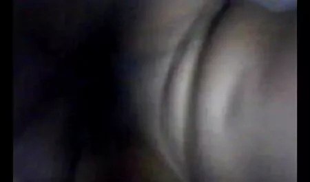 Wetandpissy-bionda che adora fare pipì filmporno completi italiani si masturba con un giocattolo la sua figa