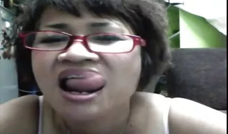 Giocare con mostruoso giocattolo del sesso video porno film completo con Sexy bionda Yvonne