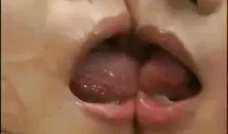 Safari Tiger prende francese ragazzo e Suga a gangbang con snello BBC video porno completi