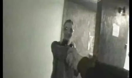 Ragazza asiatica scopata con video film porno completi le dita la sua figa pelosa e