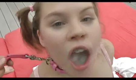 Cornea calda cougar fuma sigaro film porno interi italiani e cazzo!