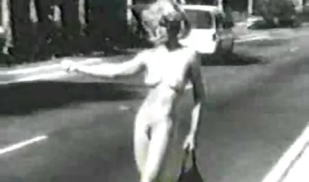 Procace nonna in calze prende due cazzi filme porno gratis complete
