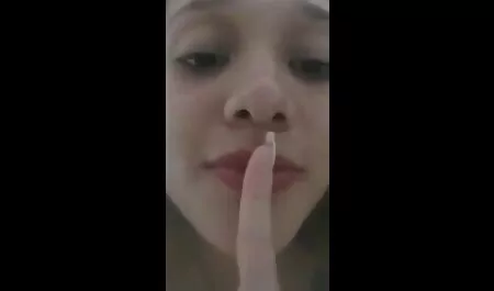 Petite Milf film porno completi francesi bionda scopata in tutti i suoi buchi