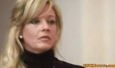 Kira ottiene un cazzo film italiano porno completo di grasso nel culo