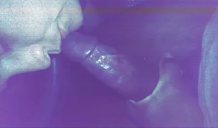 Azione xxx con Strap-On con bomba lesbica Aislin film porno italiani gratis completi e nota orgasmica